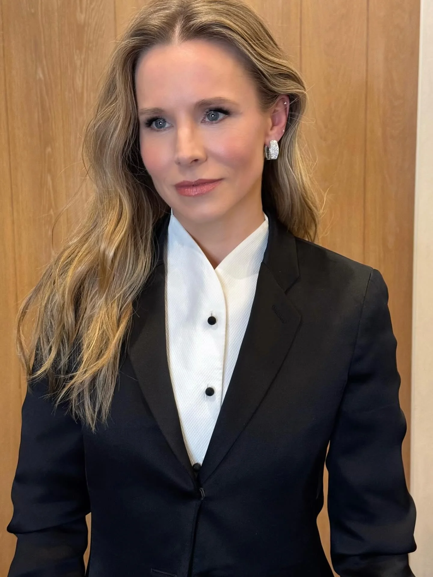 Kristen Bell, 45 picture 1 of 1