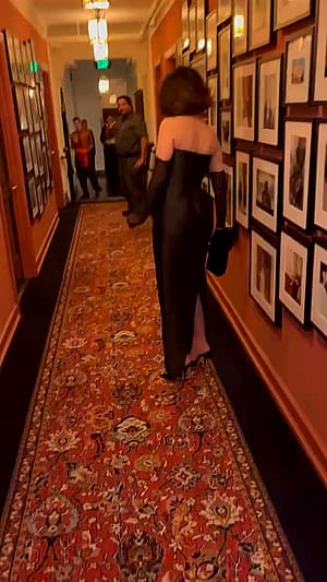 Parker Posey, 57'