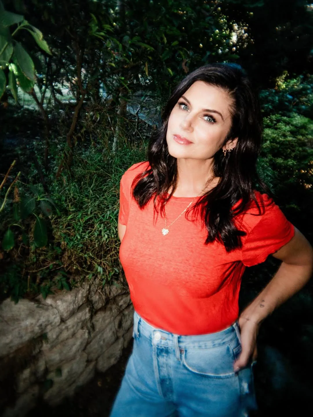 Tiffani Thiessen, 52 picture 1 of 1
