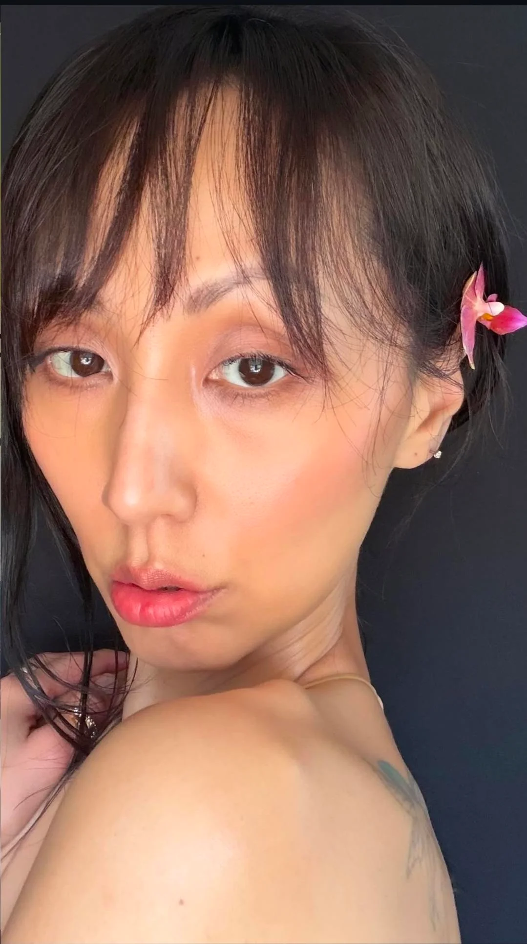 Linda Park, 47 picture 1 of 2