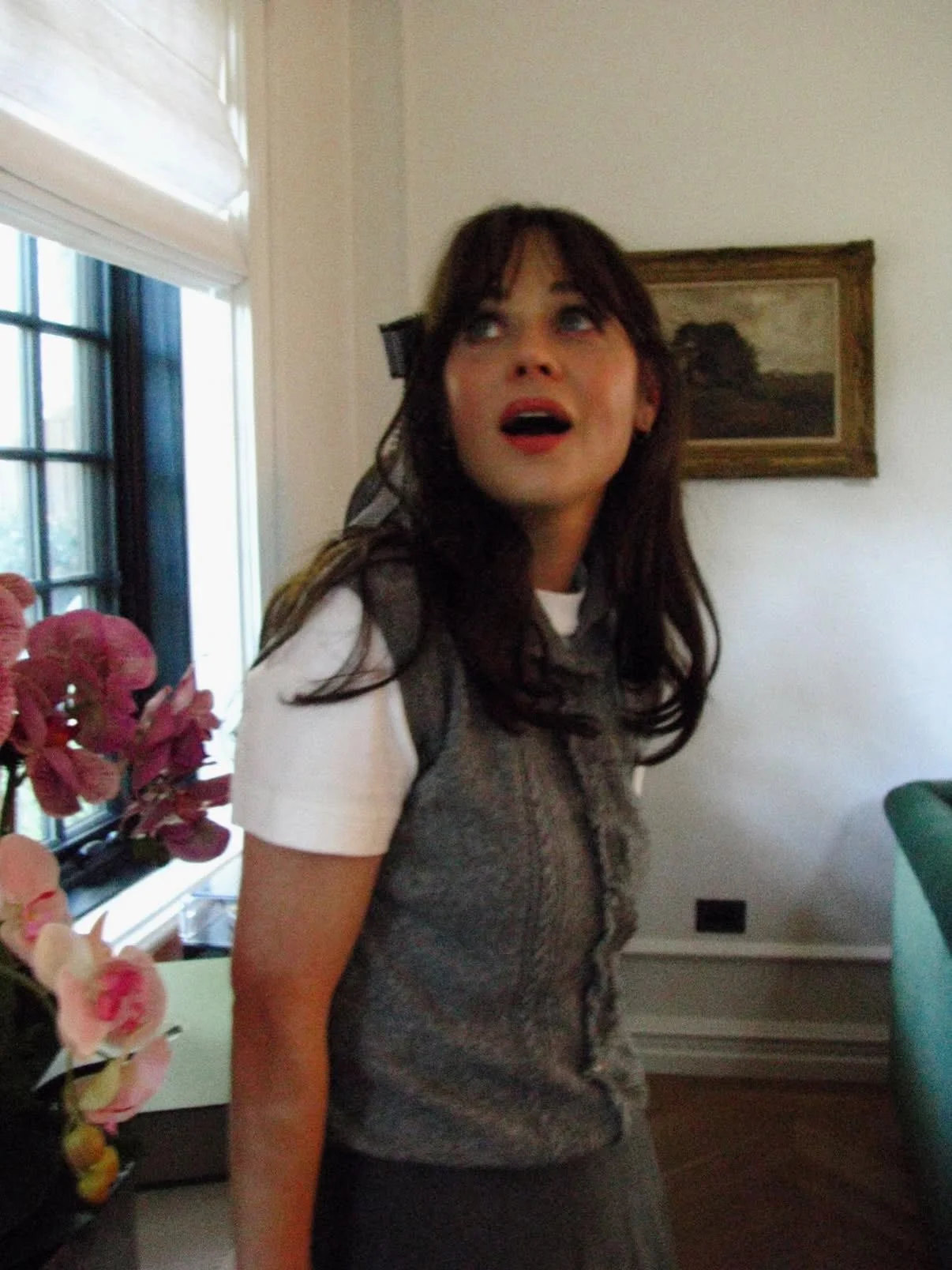 Zooey Deschanel, 46 picture 4 of 4
