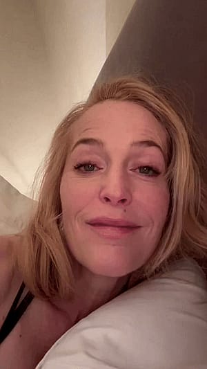 Gillian Anderson, 57'