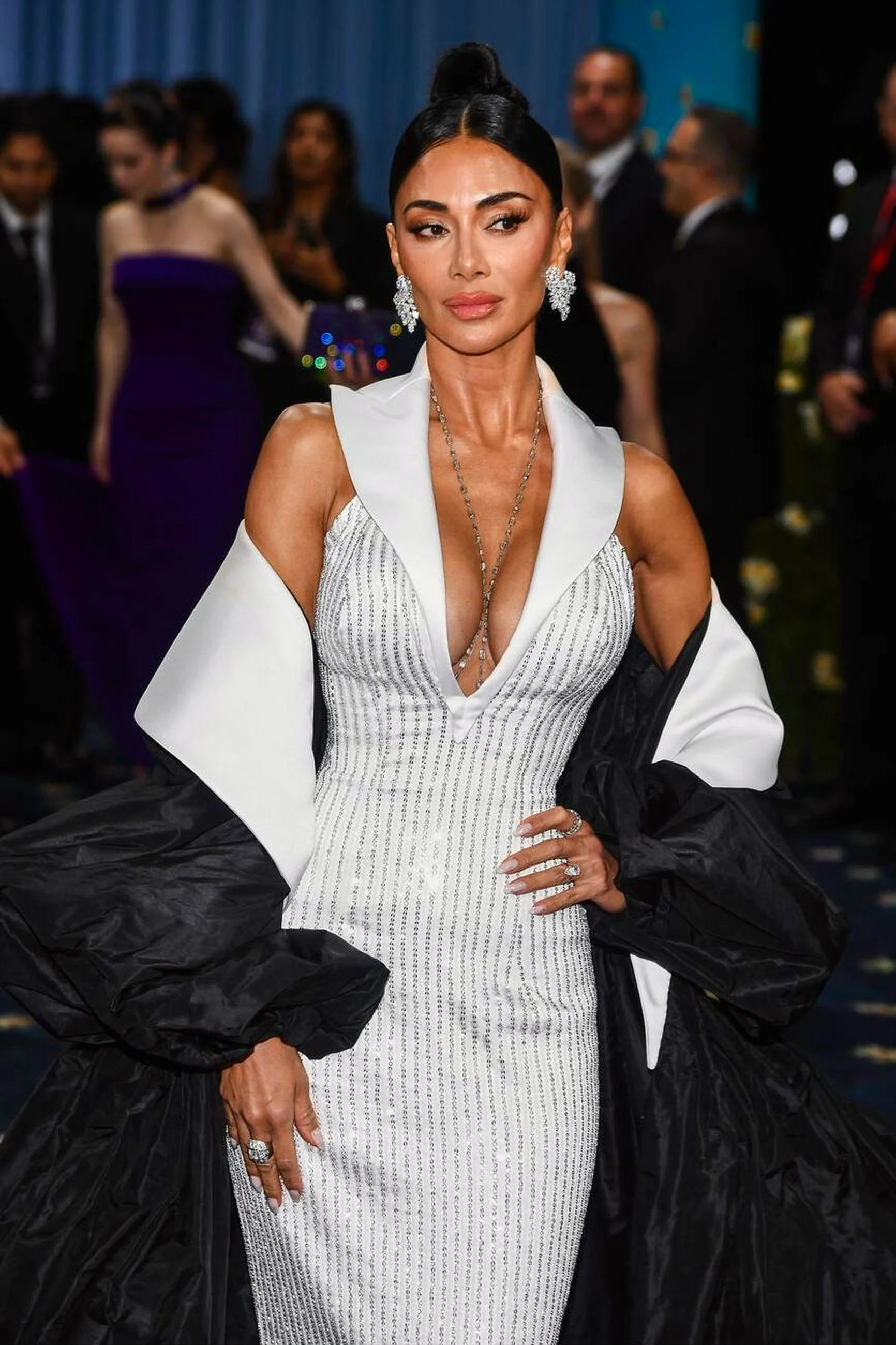 Nicole Scherzinger, 47 picture 2 of 10