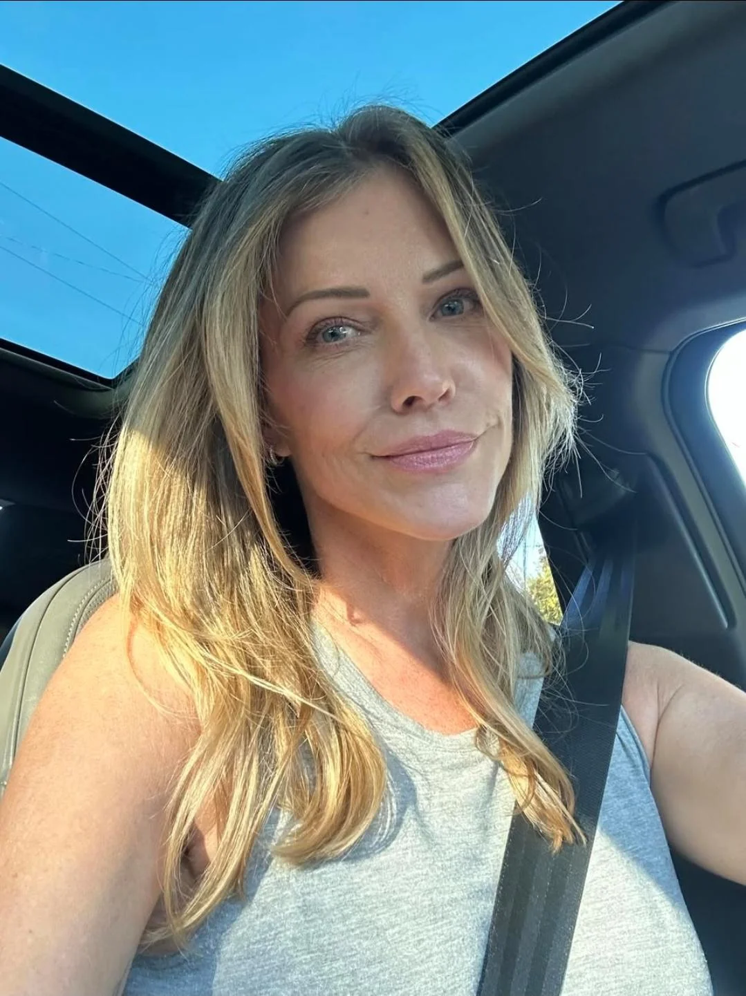 Tricia Helfer, 51 picture 1 of 1