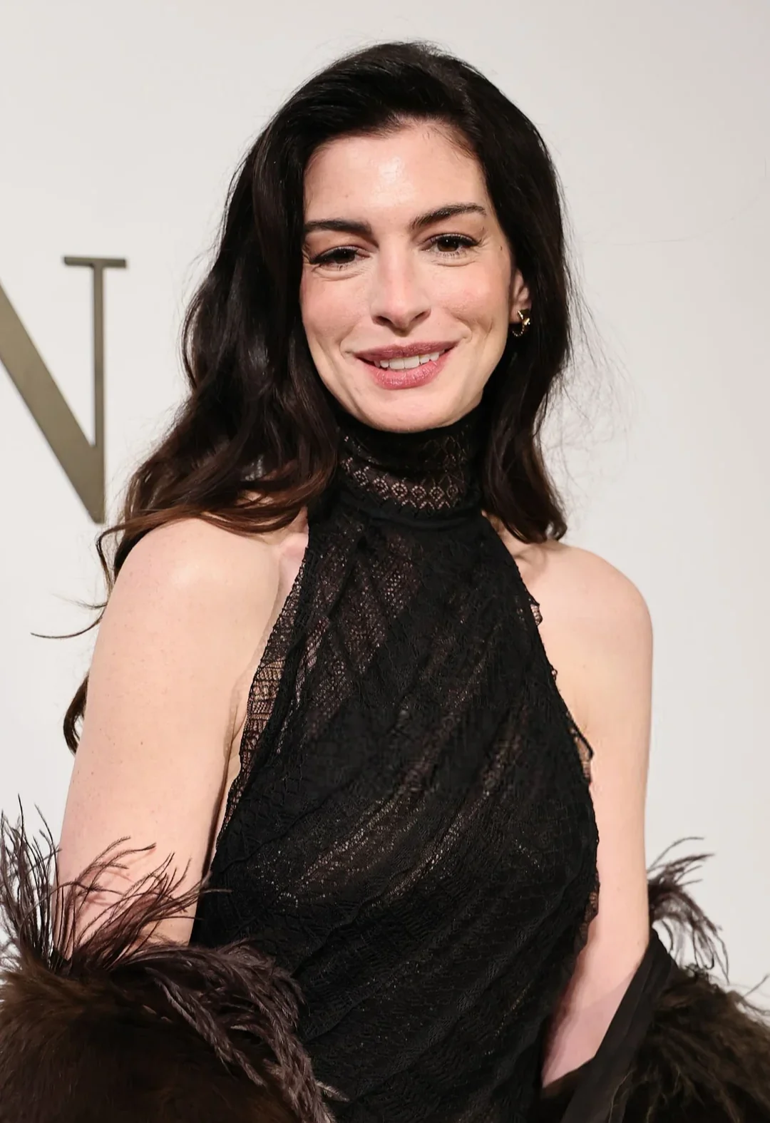 Anne Hathaway, 43 picture 1 of 1