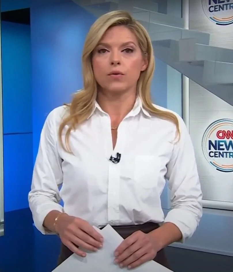 Kate Bolduan, 41 picture 1 of 8