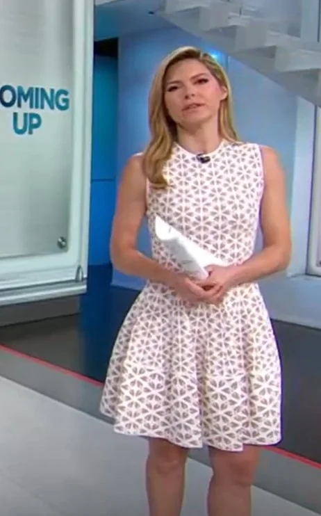 Kate Bolduan, 41 picture 6 of 8