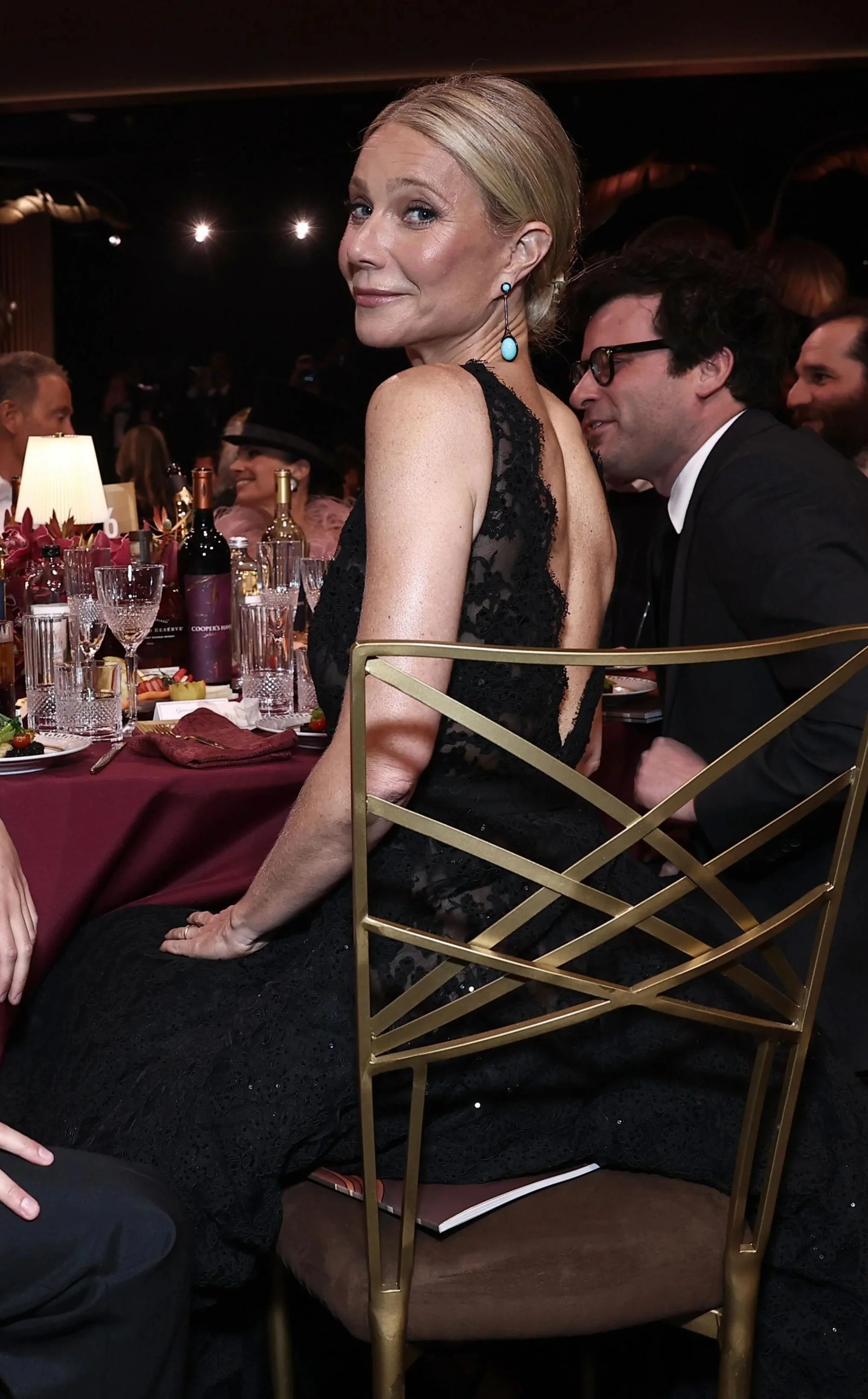 Gwyneth Paltrow, 53 picture 1 of 12