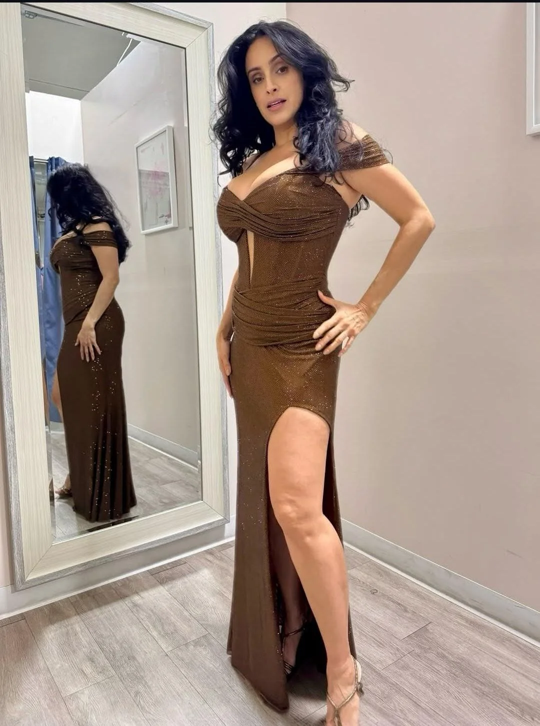 Valerie Perez, 42 picture 1 of 1