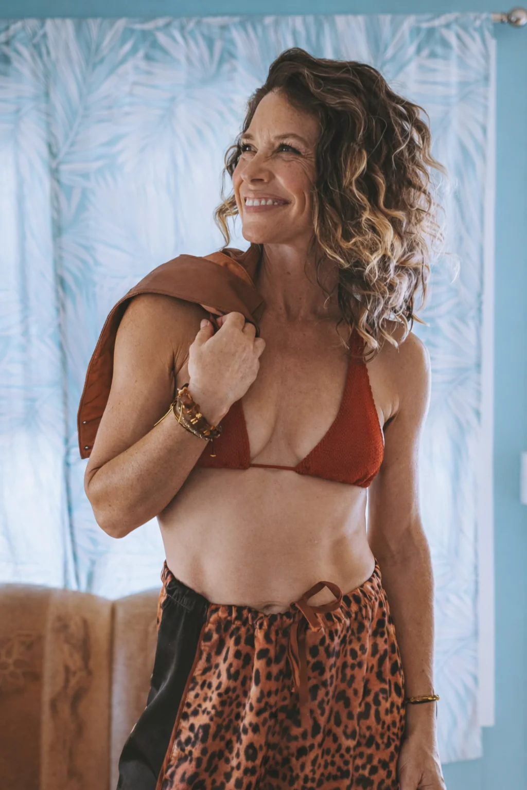Evangeline Lilly, 46 picture 4 of 4