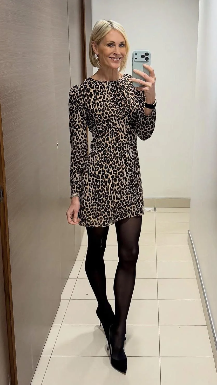Jenni Falconer, 50 picture 1 of 1