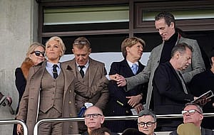 Hannah Waddingham, 51'