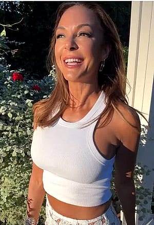 Eva Larue, 59'