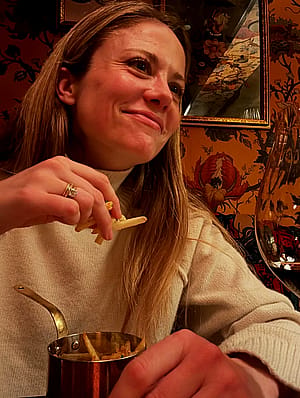 Claire Coffee, 45'
