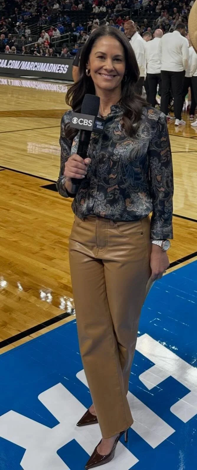 Tracy Wolfson, 51 picture 2 of 4