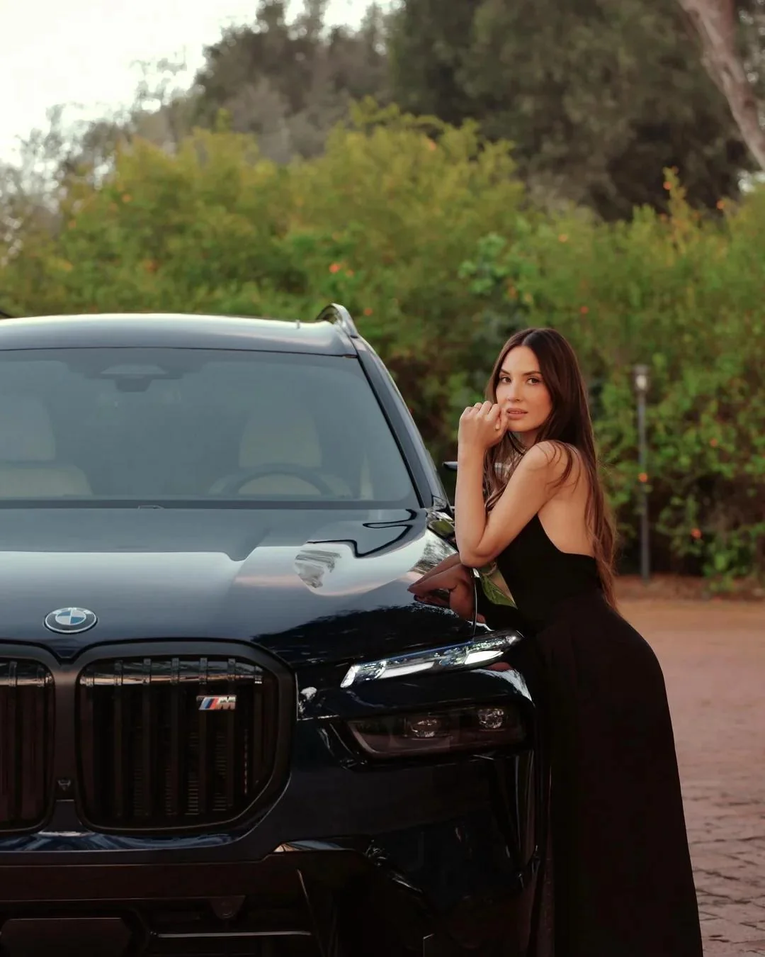 Olivia Munn, 45 picture 2 of 3