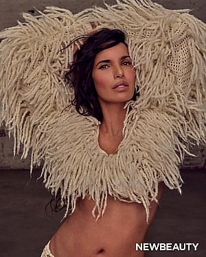 Padma Lakshmi, 55'