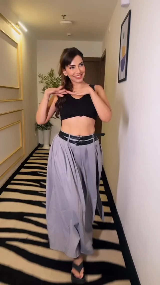 Navina Bole, 42 picture 1 of 1