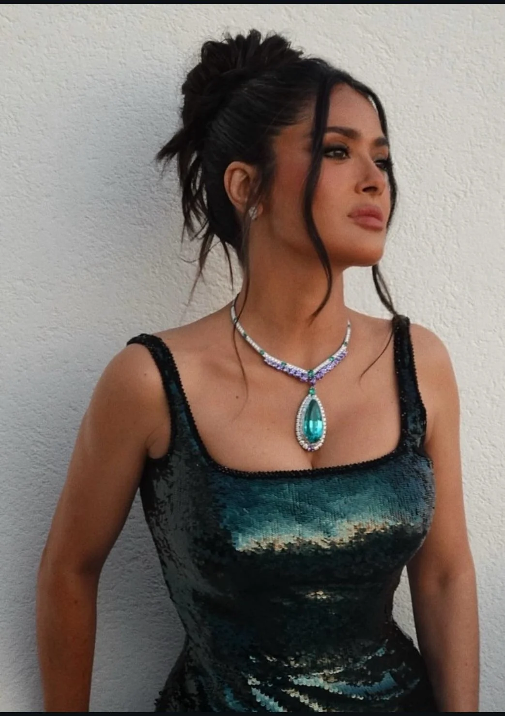 Salma Hayek, 59 picture 2 of 2