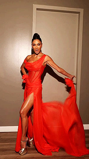 Nicole Scherzinger, 47'