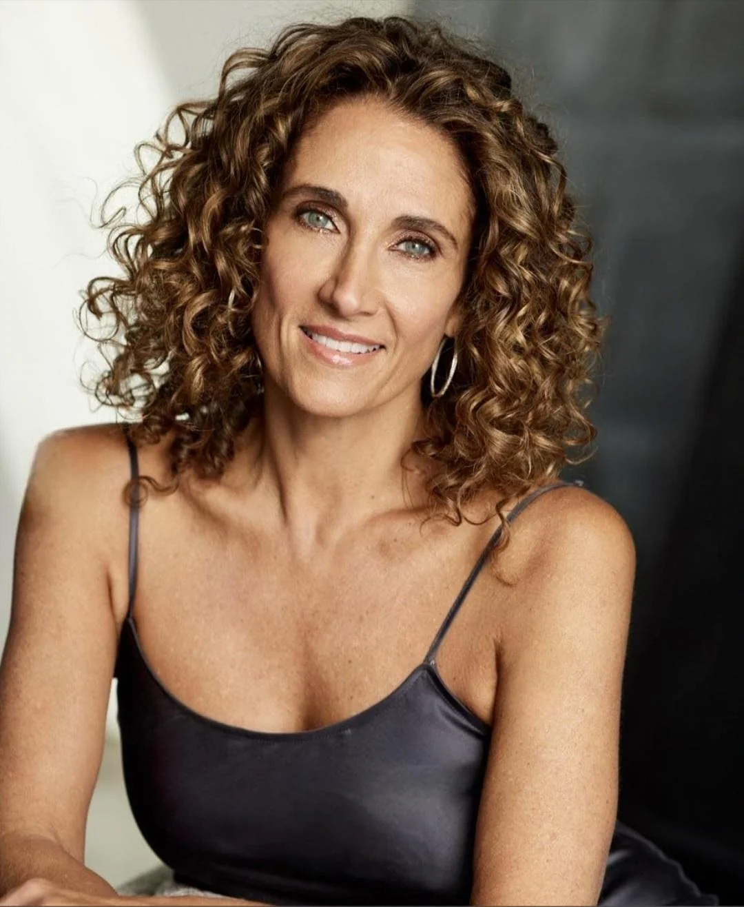Melina Kanakaredes, 58 picture 7 of 8