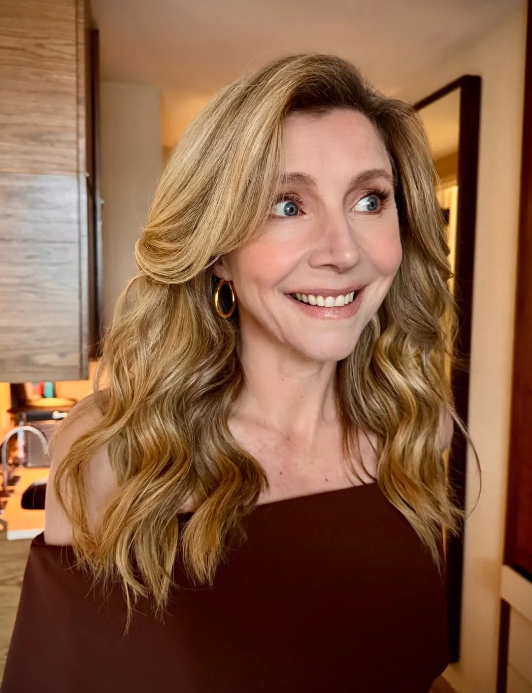 Sarah Chalke, 49 picture 1 of 3