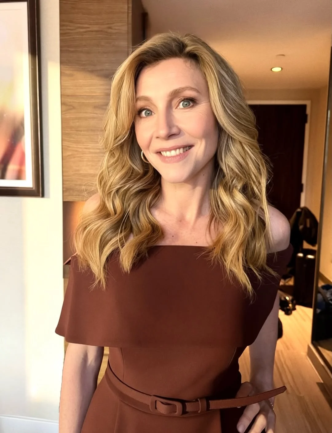 Sarah Chalke, 49 picture 3 of 3