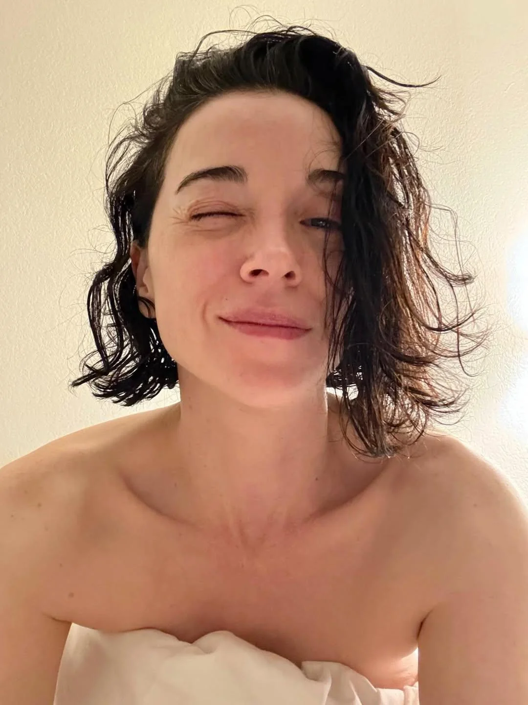 St. Vincent, 43 picture 1 of 1