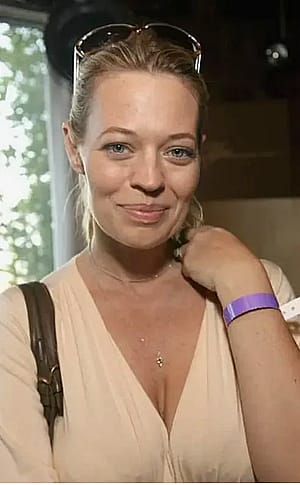 Jeri Ryan, 58'
