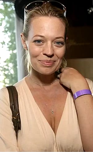 Jeri Ryan, 57'