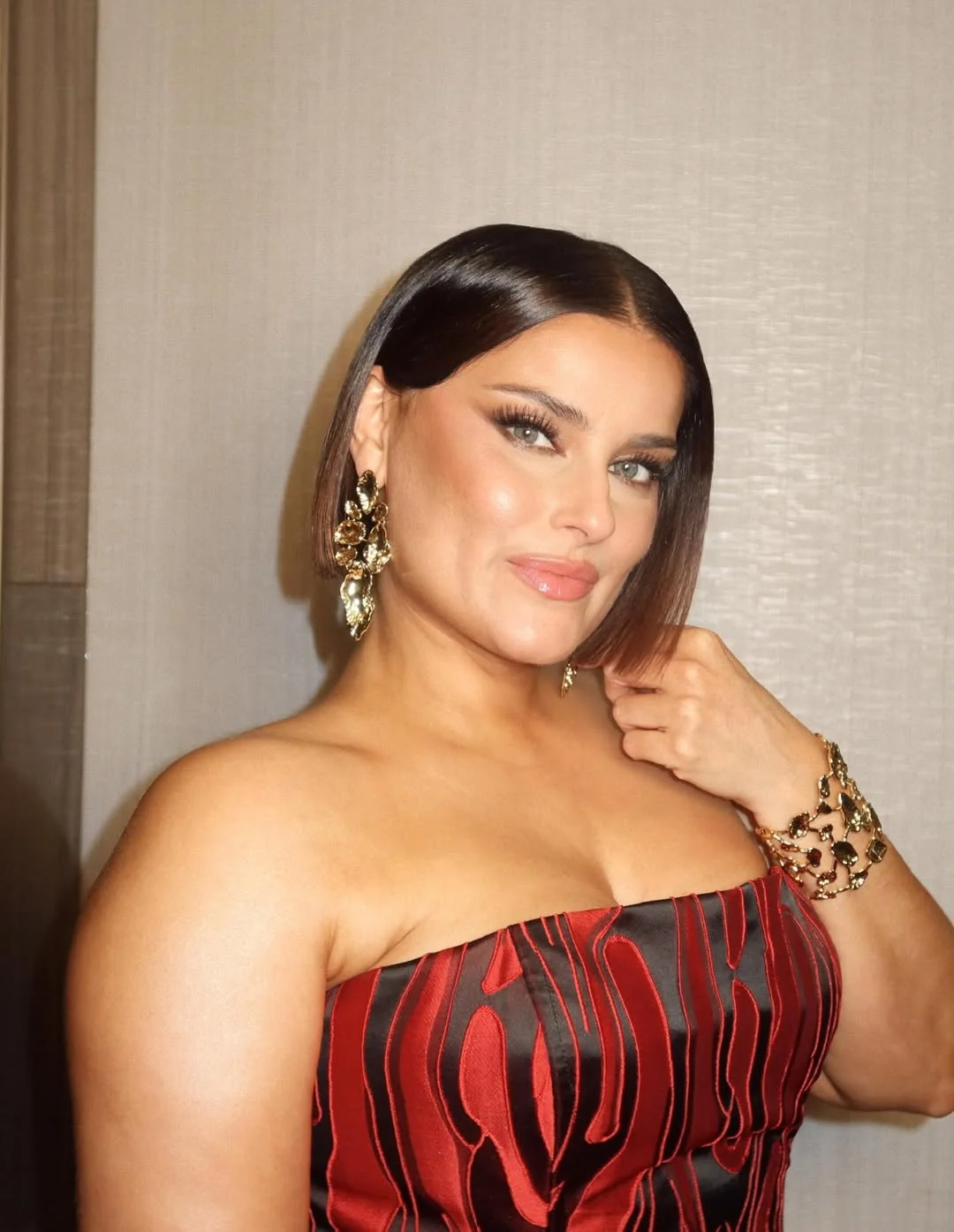 Nelly Furtado, 47 picture 2 of 5