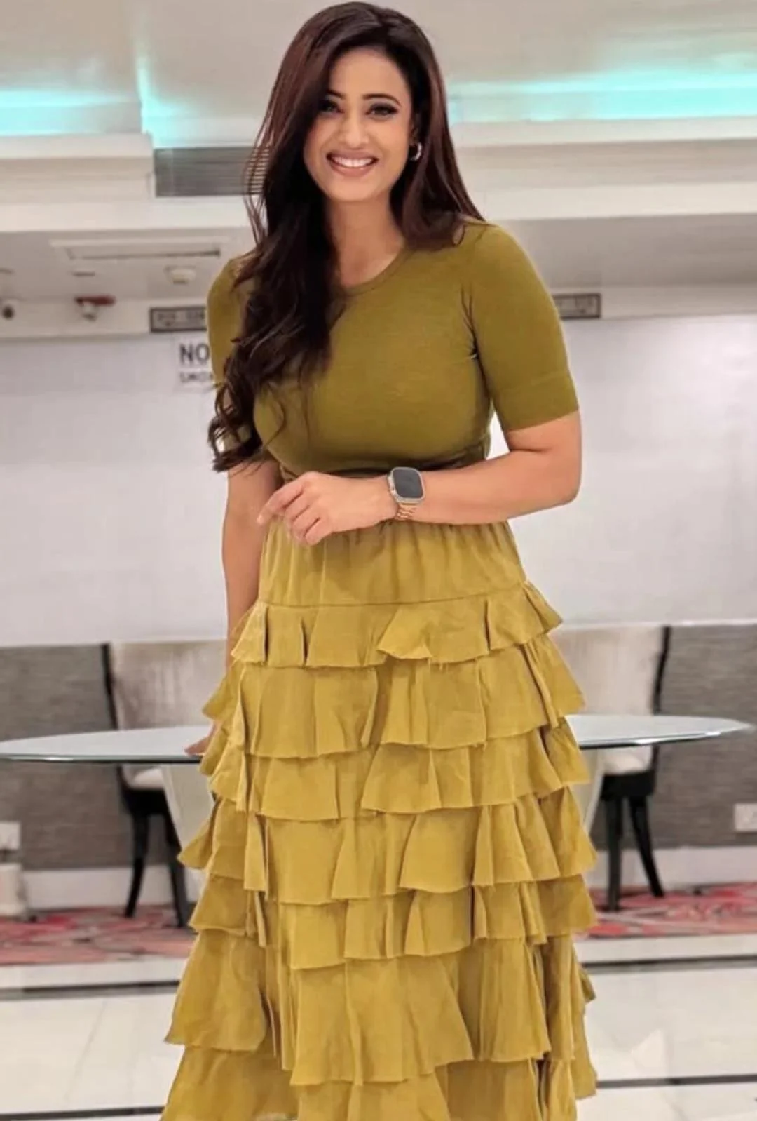 Shweta Tiwari, 45 picture 2 of 4
