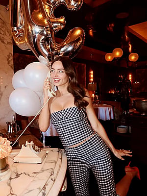 Miranda Kerr, 42'