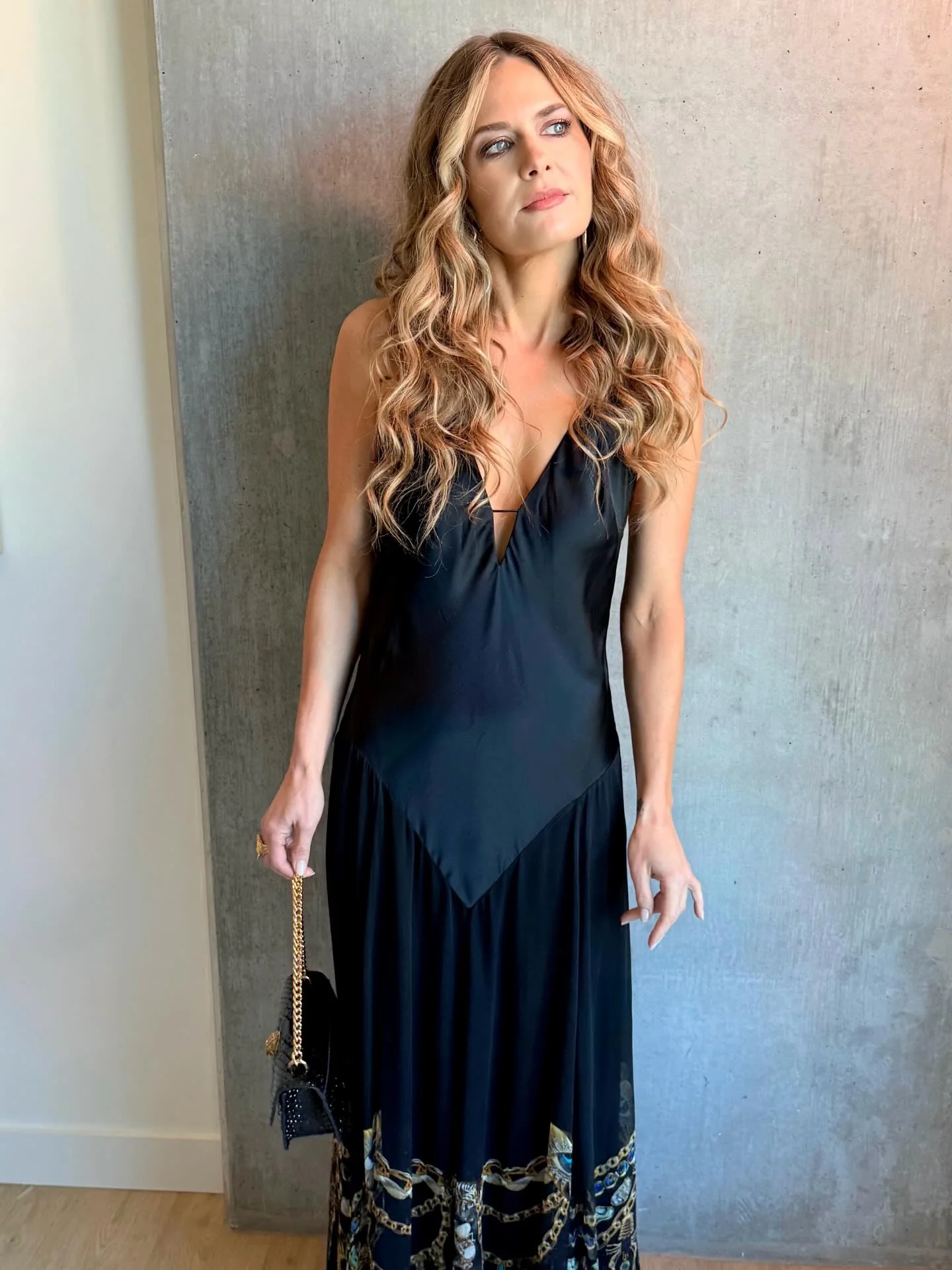 Maggie Lawson, 45 picture 4 of 5