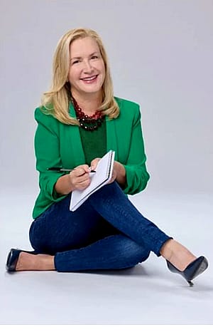 Angela Kinsey, 53'