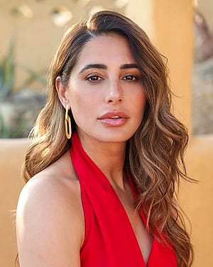 Nargis Fakhri, 45'