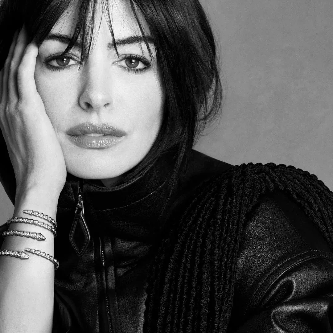 Anne Hathaway, 43 picture 5 of 10