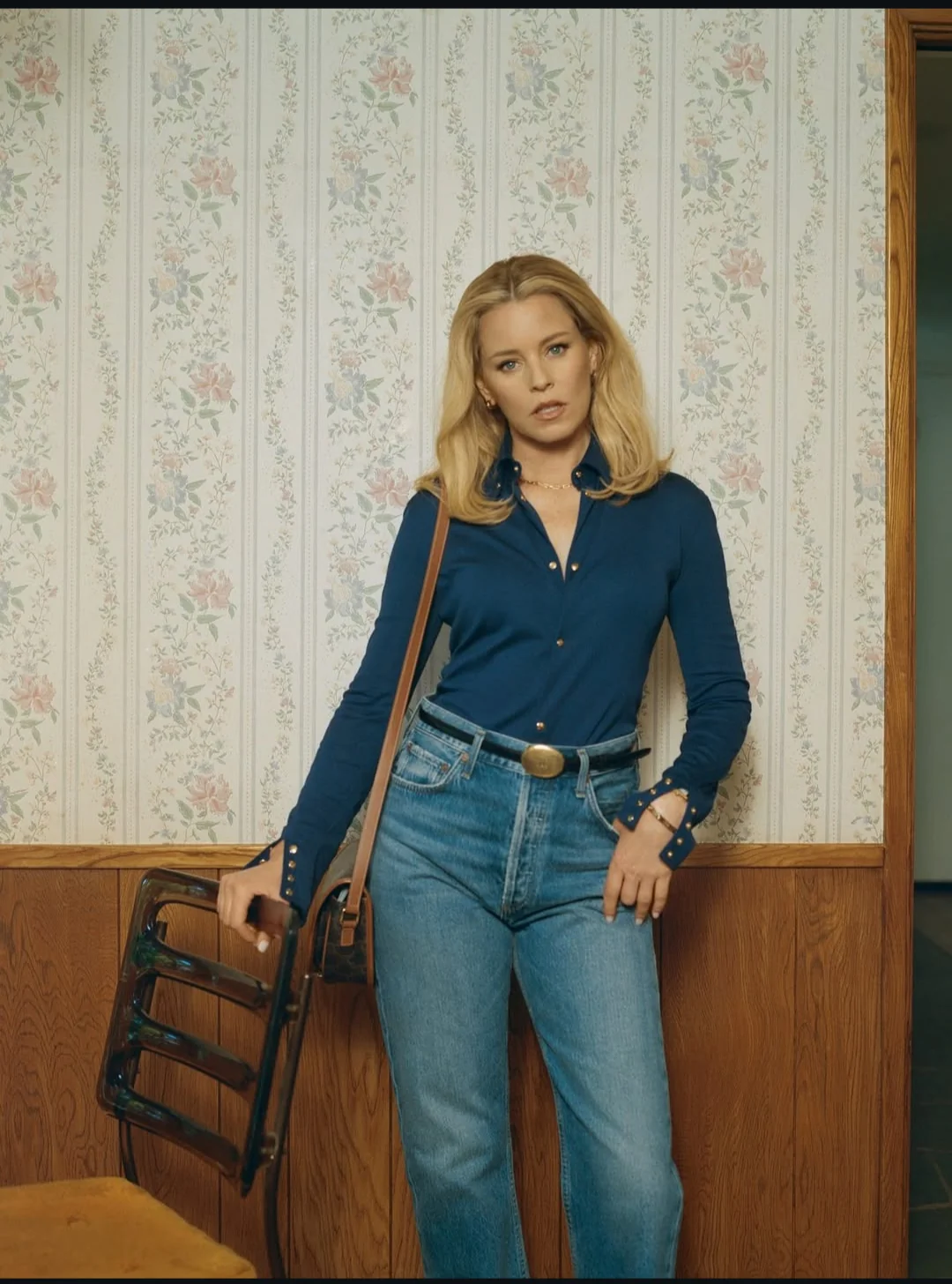 Elizabeth Banks, 52. picture 1 of 4