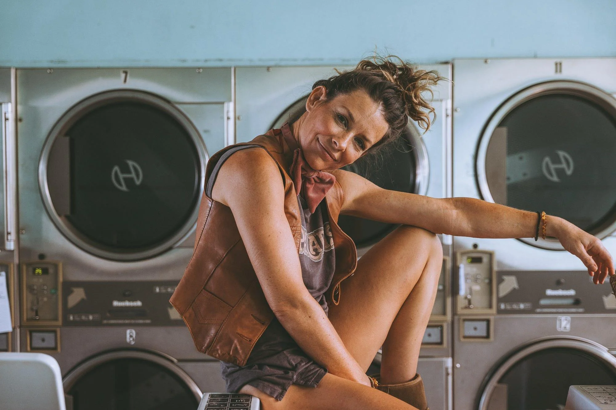 Evangeline Lilly, 46 picture 1 of 5