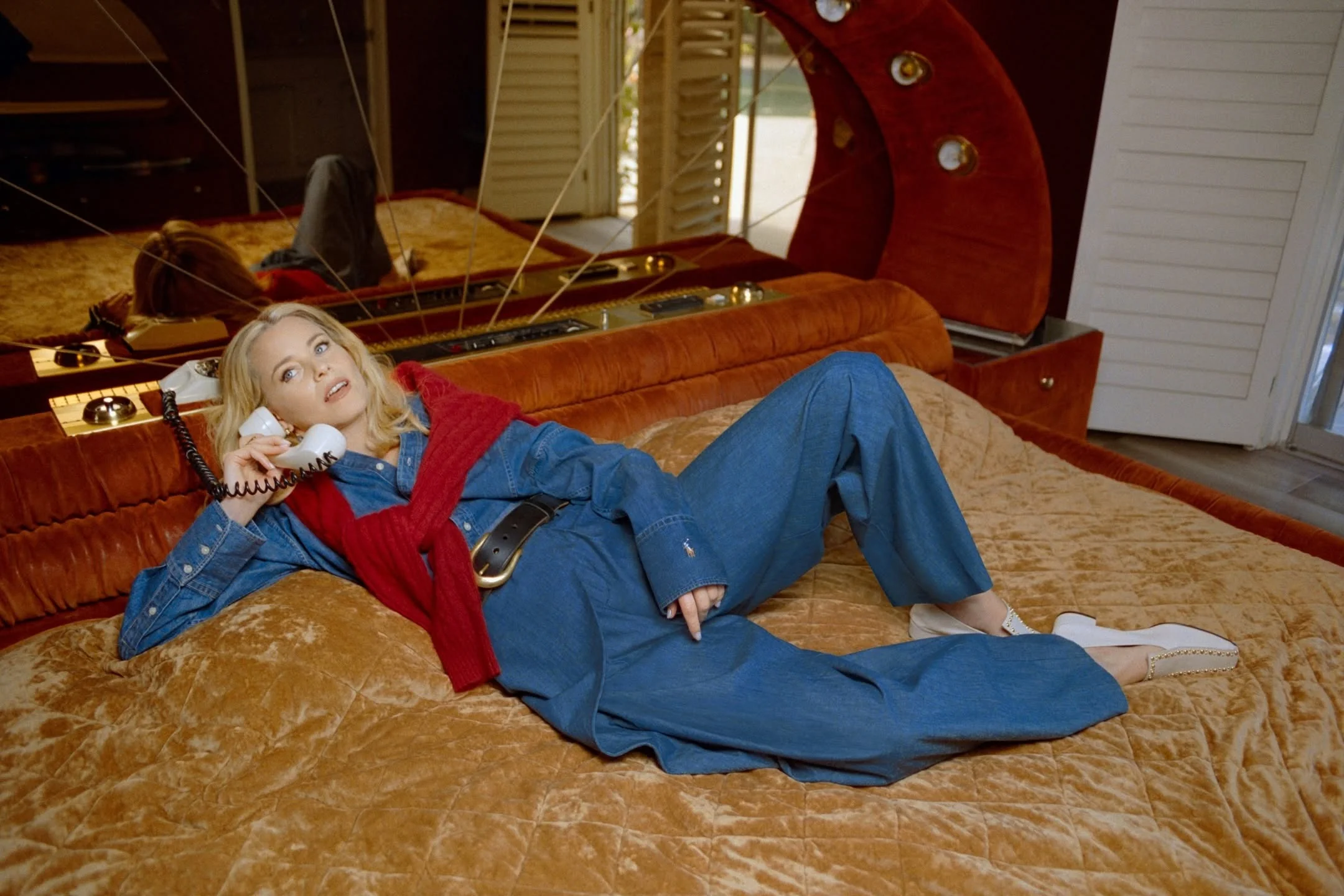 Elizabeth Banks, 52 picture 3 of 4