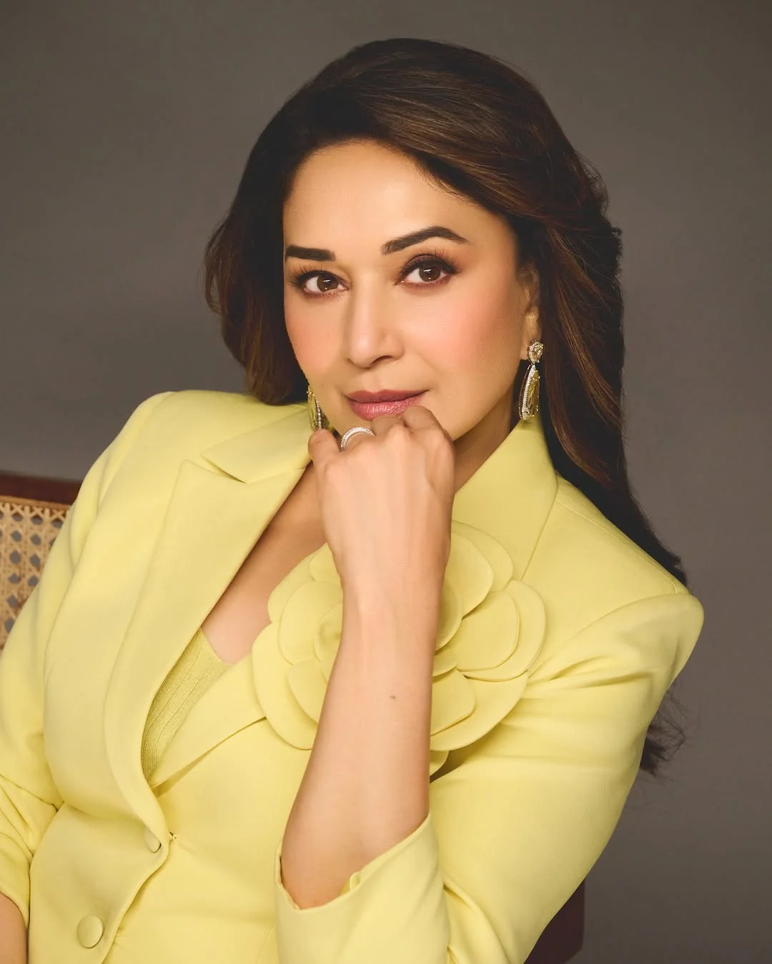 Madhuri Dixit, 58 picture 8 of 10