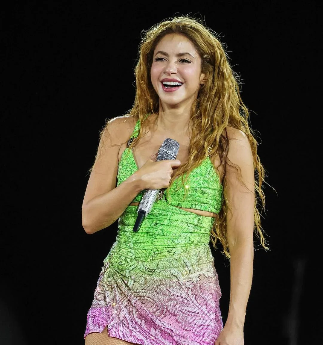 Shakira, 49 picture 6 of 9