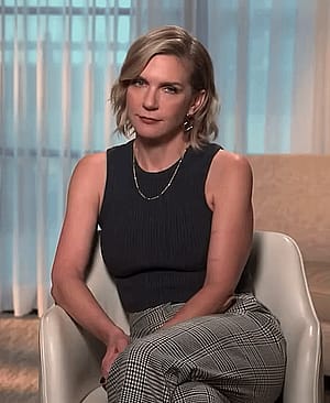 Rhea Seehorn, 53'