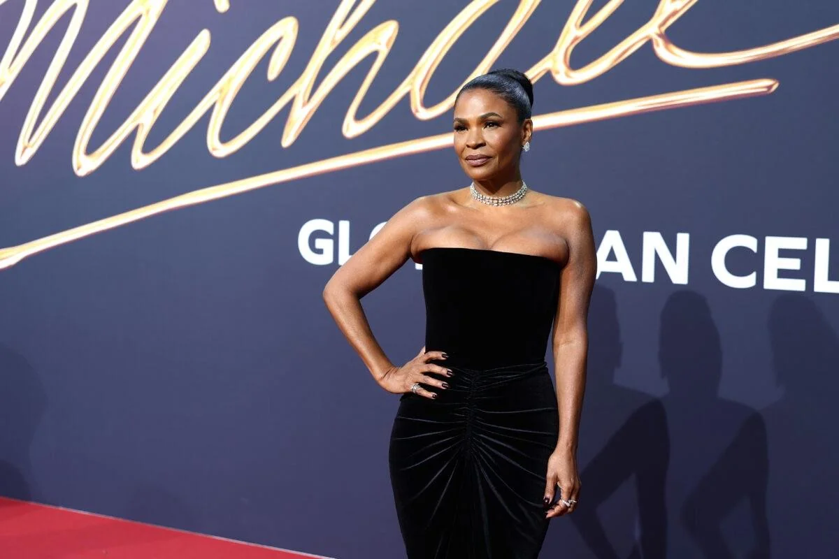 Nia Long, 55 picture 3 of 8