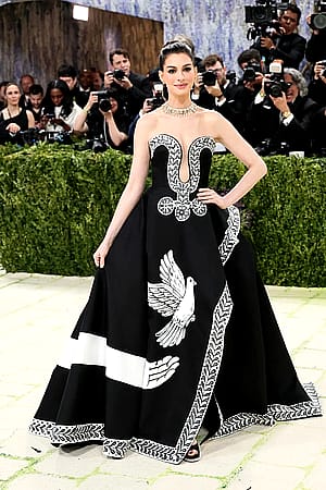 Anne Hathaway, 43'