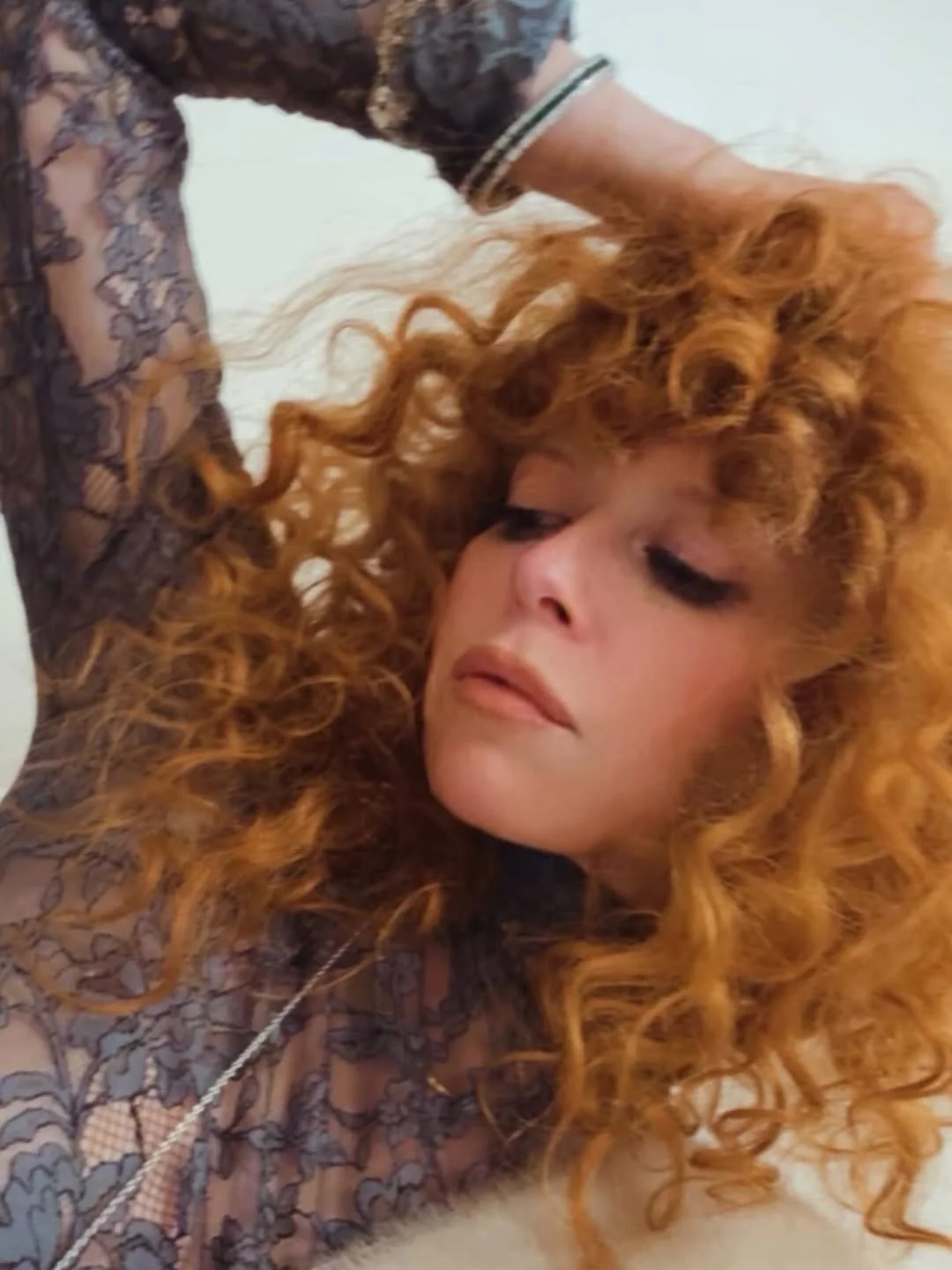 Natasha Lyonne, 47 picture 3 of 10