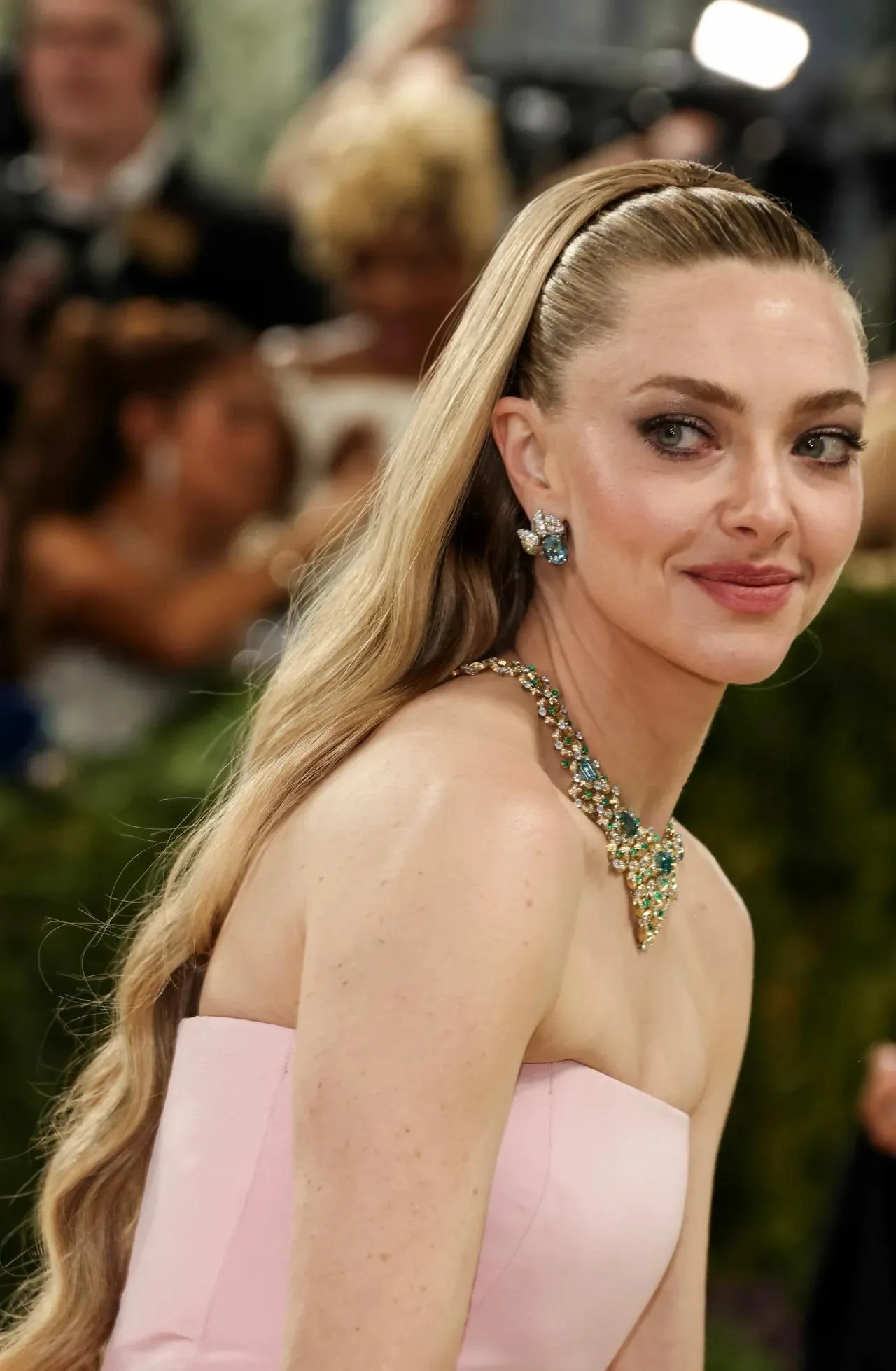 Amanda Seyfried, 40 picture 5 of 9