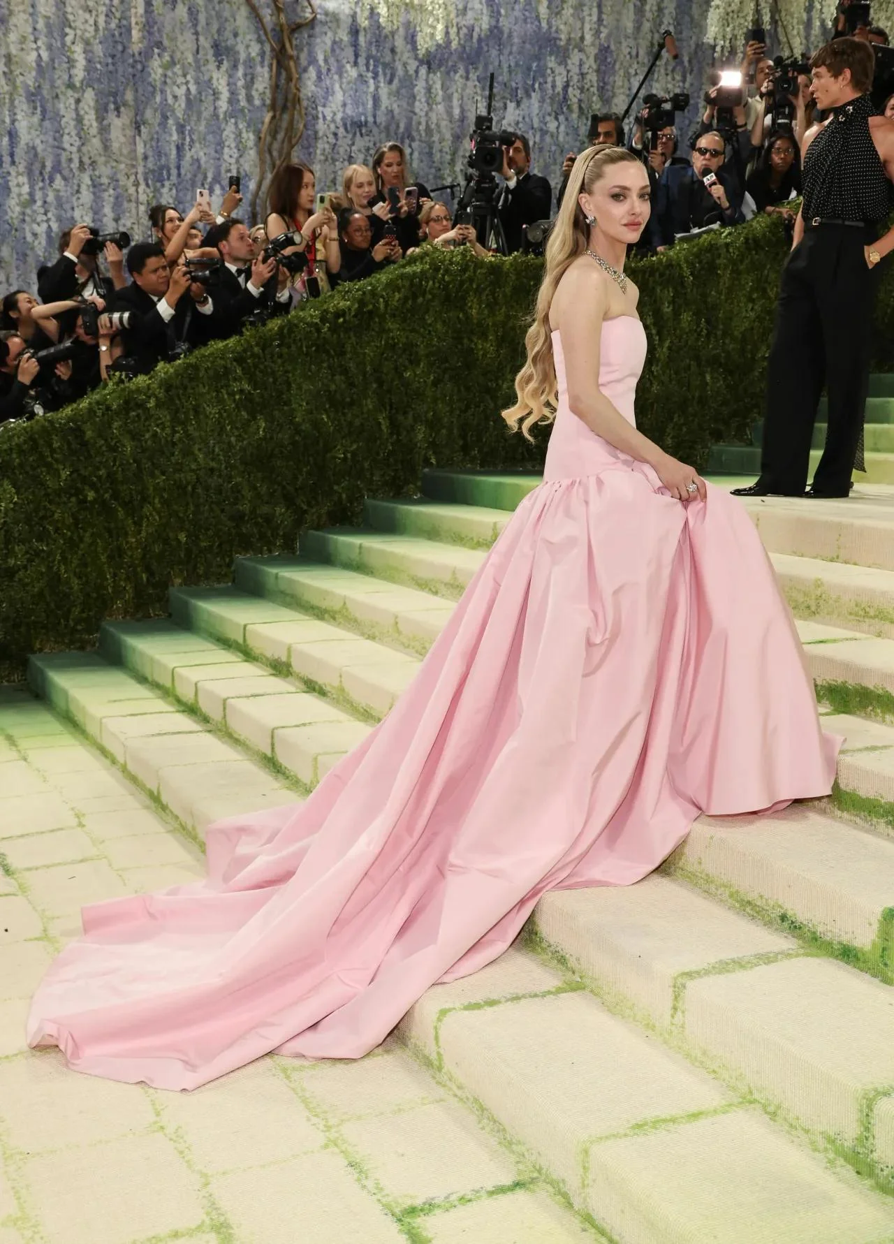 Amanda Seyfried, 40 picture 8 of 9