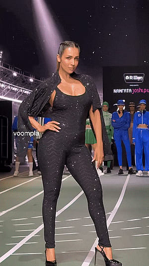 Malaika Arora, 52'