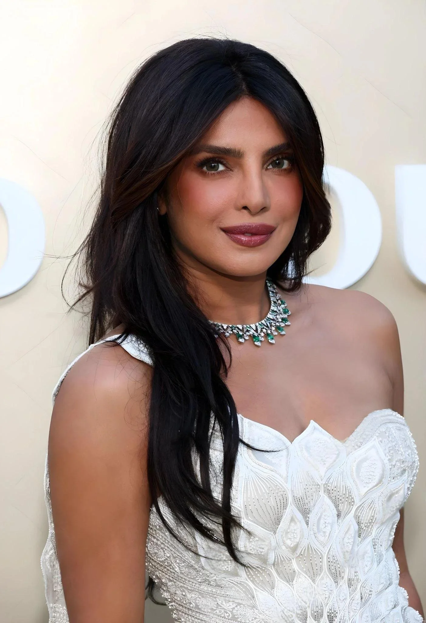 Priyanka Chopra, 43 picture 3 of 6